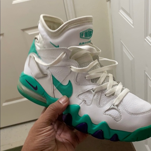 Exclusive - Picture 4 of 4